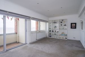 Photo 16- click for photo gallery